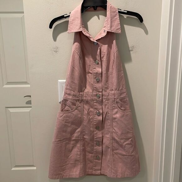 Signature8 Dresses & Skirts - Signature 8 blush pink denim style dress with open back size Small